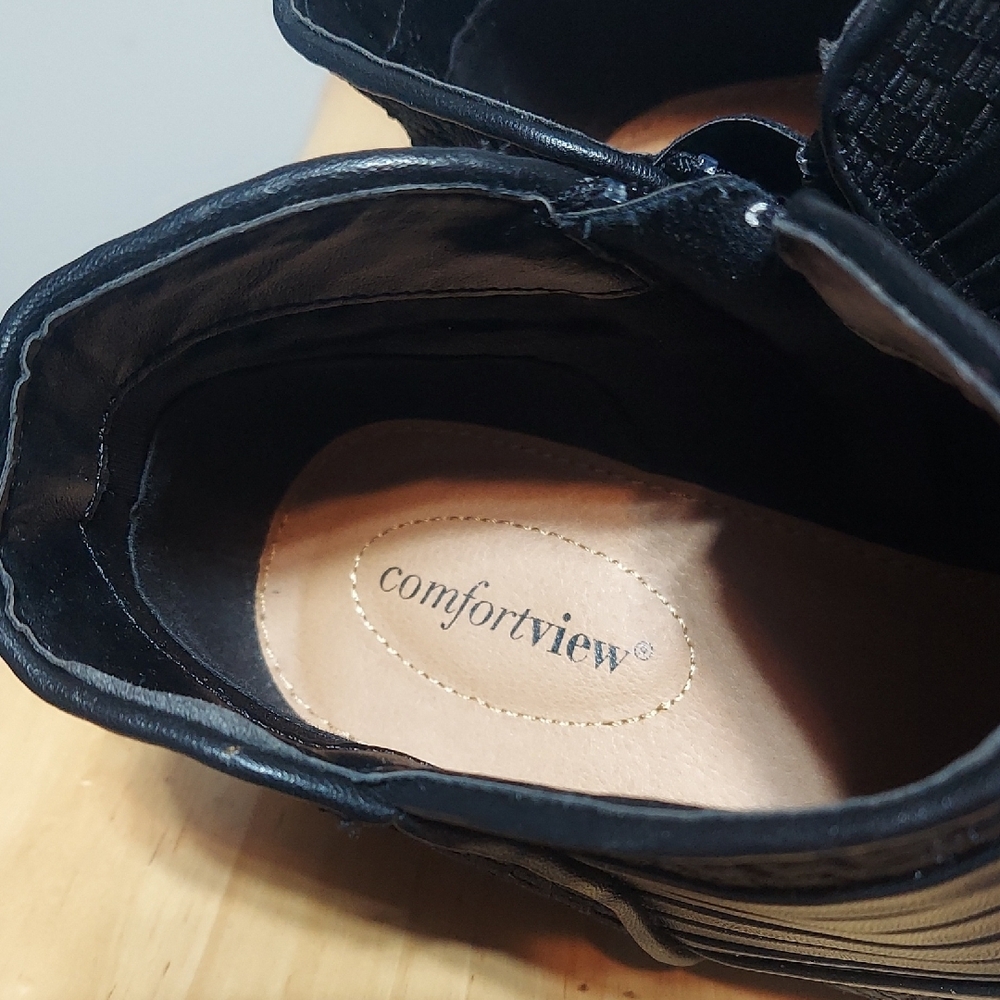Comfortview Woven Black Ankle Booties Size 10W - Picture 8 of 8